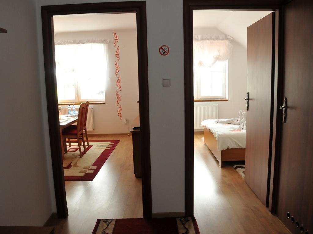 Hotel Restauracja Lorenzo Stopnica Cameră foto